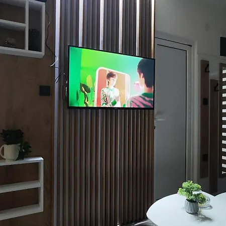 Marinkovic 2 Stan Na Dan 4*