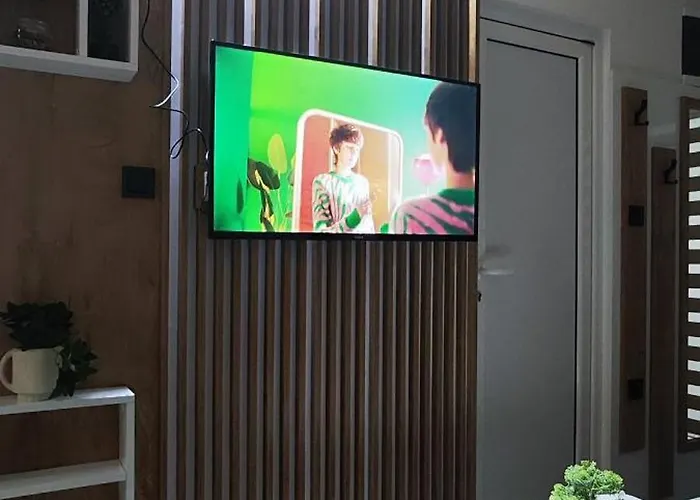 Marinkovic 2 Stan Na Dan 4*